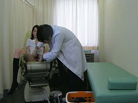 小児科医による卑猥行為の流出映像4時間2　12人　サンプル画像10